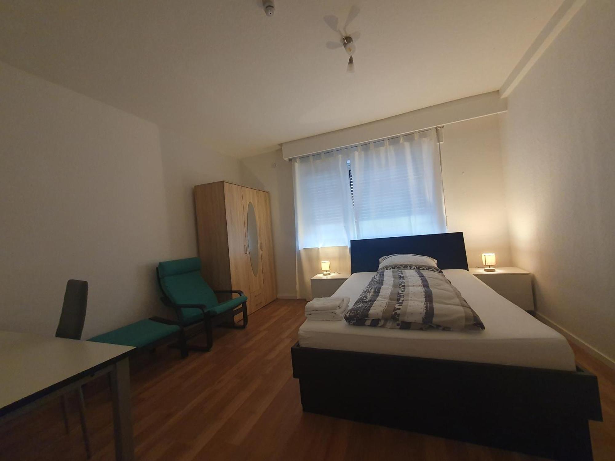 Privatzimmer An Der Uniklinik Mainz - Nur Fuer Weibliche Gaeste Apartment ภายนอก รูปภาพ